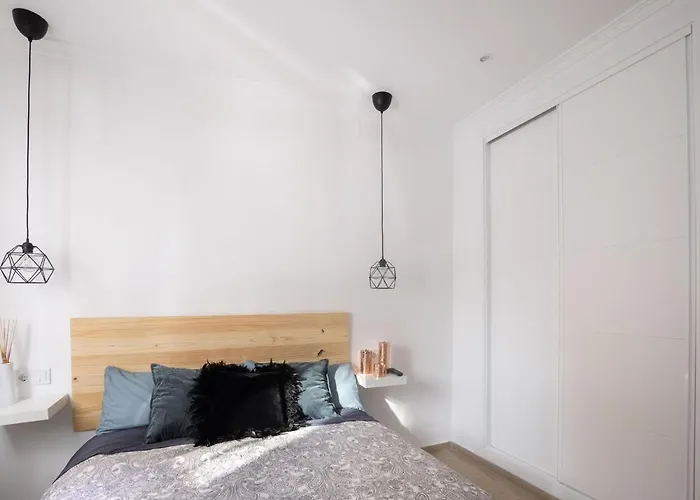 Holidays2malaga Carril & Wifi Fibra 5g Ideal Trabajar & Tv Satelite Apartmán