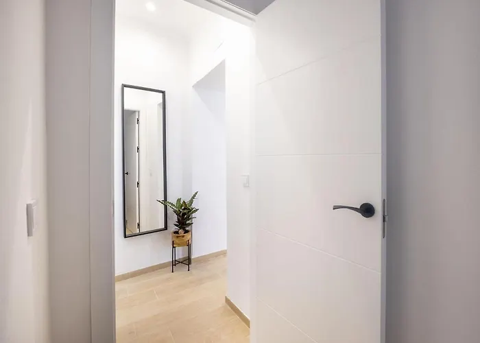 Holidays2malaga Carril & Wifi Fibra 5g Ideal Trabajar & Tv Satelite Apartmán *